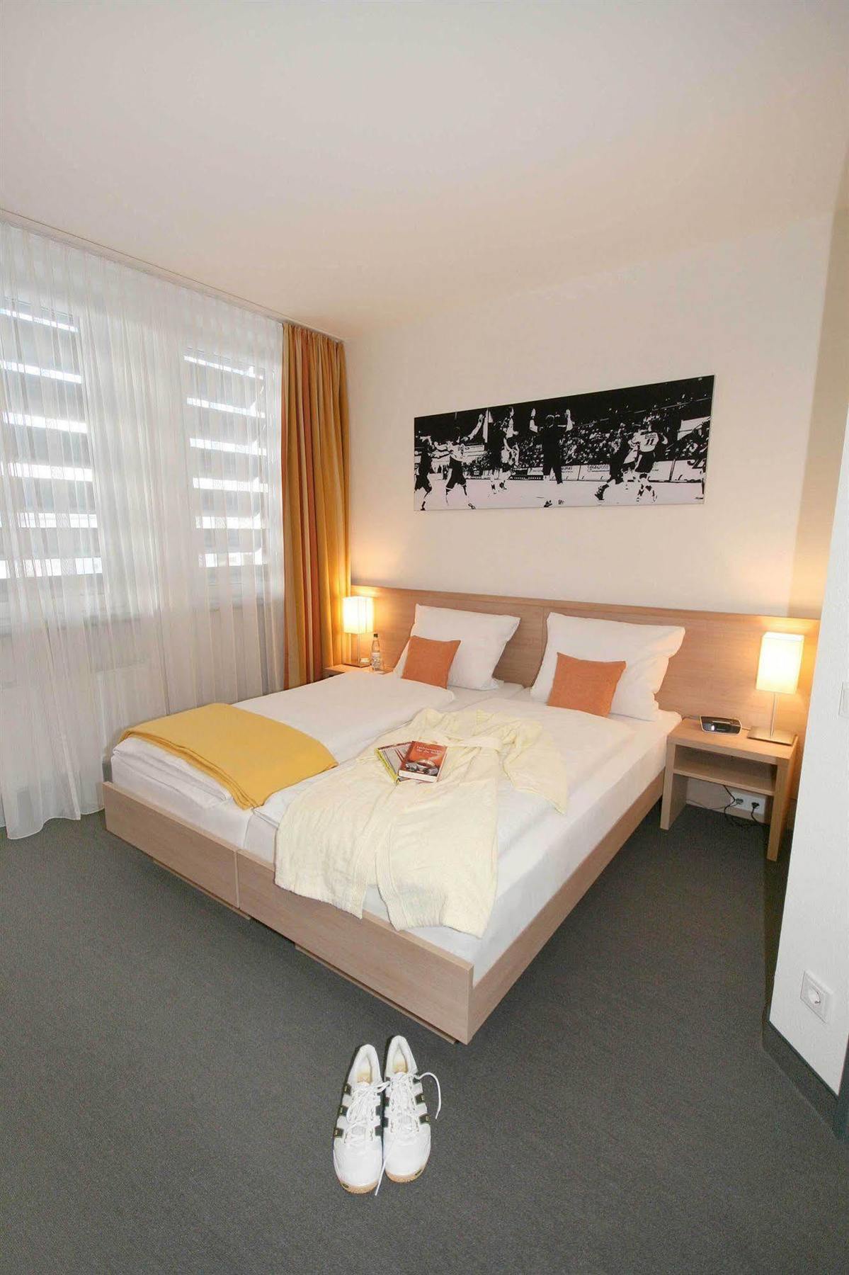 Business & Conference Sporthotel Großwallstadt Εξωτερικό φωτογραφία
